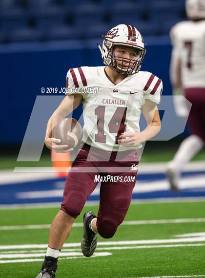 Thumbnail 2 in Calallen vs  Boerne-Champion (Class 5A Division I Quarterfinals) photogallery.