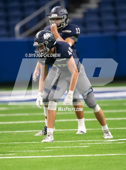 Thumbnail 2 in Calallen vs  Boerne-Champion (Class 5A Division I Quarterfinals) photogallery.