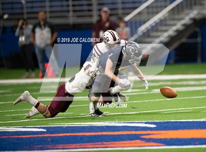 Thumbnail 3 in Calallen vs  Boerne-Champion (Class 5A Division I Quarterfinals) photogallery.