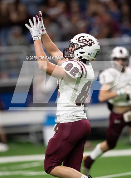 Thumbnail 2 in Calallen vs  Boerne-Champion (Class 5A Division I Quarterfinals) photogallery.