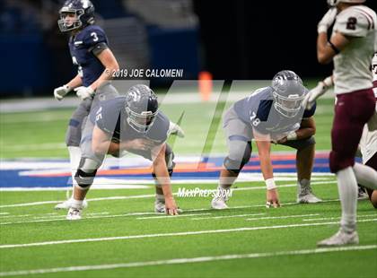 Thumbnail 2 in Calallen vs  Boerne-Champion (Class 5A Division I Quarterfinals) photogallery.