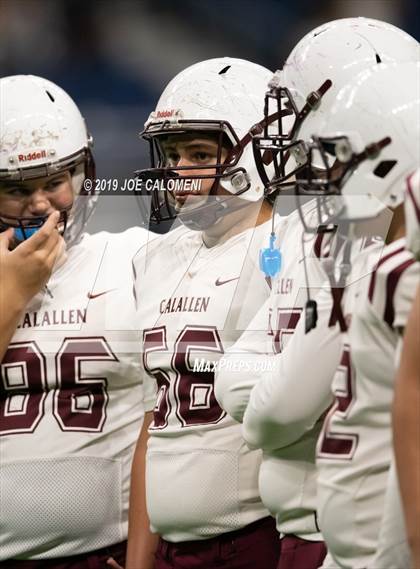 Thumbnail 2 in Calallen vs  Boerne-Champion (Class 5A Division I Quarterfinals) photogallery.