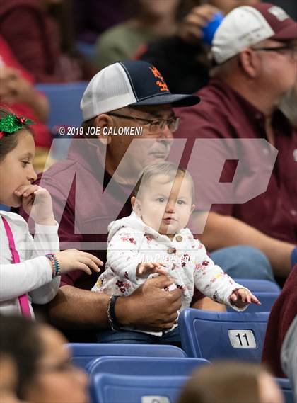 Thumbnail 1 in Calallen vs  Boerne-Champion (Class 5A Division I Quarterfinals) photogallery.