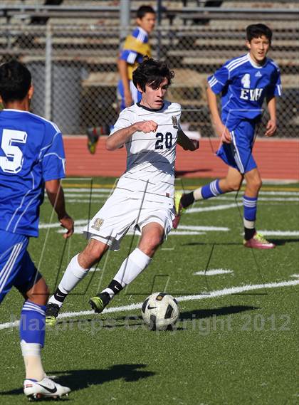 Thumbnail 3 in East Valley vs. Notre Dame (Valley Kickoff Classic) photogallery.