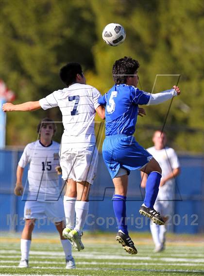 Thumbnail 1 in East Valley vs. Notre Dame (Valley Kickoff Classic) photogallery.