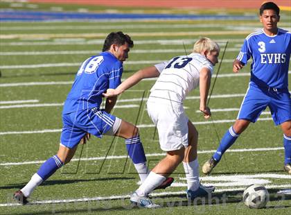 Thumbnail 1 in East Valley vs. Notre Dame (Valley Kickoff Classic) photogallery.
