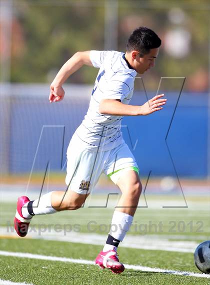 Thumbnail 1 in East Valley vs. Notre Dame (Valley Kickoff Classic) photogallery.