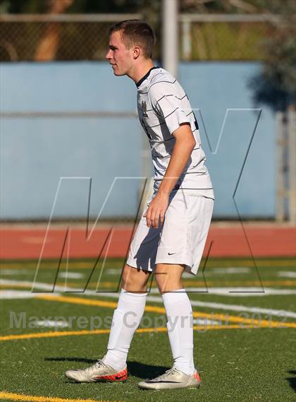 Thumbnail 1 in East Valley vs. Notre Dame (Valley Kickoff Classic) photogallery.