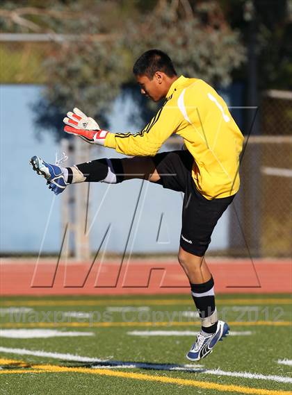 Thumbnail 1 in East Valley vs. Notre Dame (Valley Kickoff Classic) photogallery.