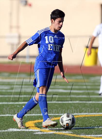 Thumbnail 2 in East Valley vs. Notre Dame (Valley Kickoff Classic) photogallery.