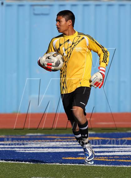 Thumbnail 3 in East Valley vs. Notre Dame (Valley Kickoff Classic) photogallery.
