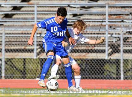 Thumbnail 1 in East Valley vs. Notre Dame (Valley Kickoff Classic) photogallery.
