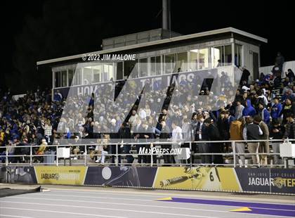 Thumbnail 3 in Archbishop Mitty vs. Serra (CIFCCS D1 Final) photogallery.