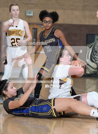 Thumbnail 1 in Del Campo vs. Yuba City (Lincoln Invitational) photogallery.