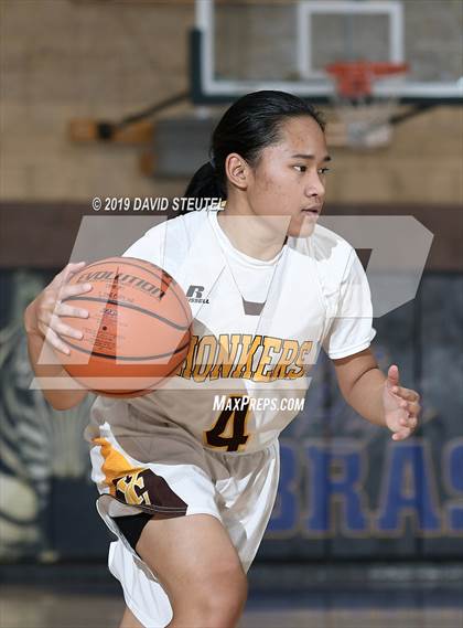 Thumbnail 2 in Del Campo vs. Yuba City (Lincoln Invitational) photogallery.