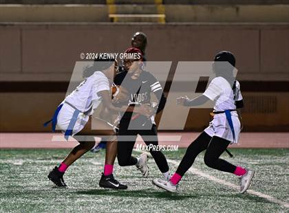 Thumbnail 3 in Decatur vs. Tri-Cities photogallery.