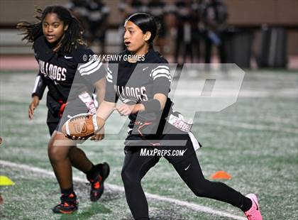 Thumbnail 1 in Decatur vs. Tri-Cities photogallery.