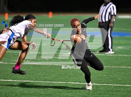 Thumbnail 1 in Decatur vs. Tri-Cities photogallery.