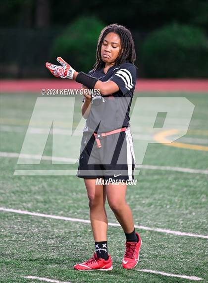 Thumbnail 1 in Decatur vs. Tri-Cities photogallery.