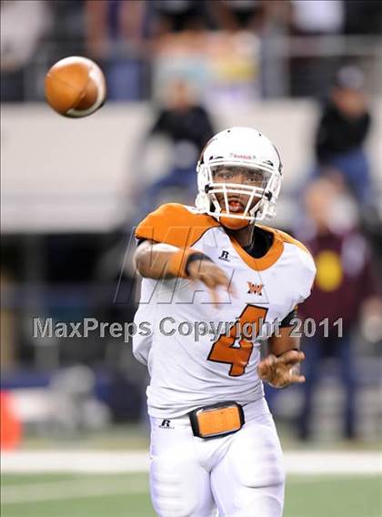 Thumbnail 2 in West Mesquite vs. Wylie (4A Division 1 Region 2 Semifinals) photogallery.