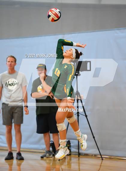 Thumbnail 3 in Horizon vs. Xavier College Prep (Nike Tournament of Champions) photogallery.