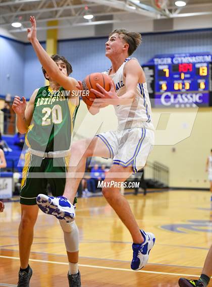 Thumbnail 3 in Rockdale vs Lexington photogallery.