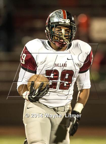 Thumbnail 2 in Louisville Ballard @ Dixie (KHSAA Class 6A Commonwealth Gridiron Bowl) photogallery.