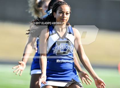 Thumbnail 2 in Gunter vs. Daingerfield (UIL 3A Area Playoff) photogallery.