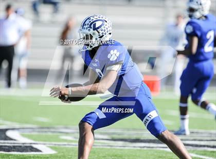 Thumbnail 2 in Gunter vs. Daingerfield (UIL 3A Area Playoff) photogallery.