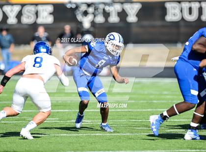 Thumbnail 3 in Gunter vs. Daingerfield (UIL 3A Area Playoff) photogallery.