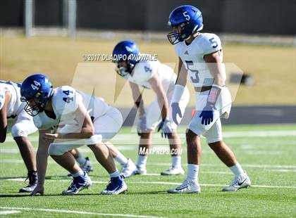Thumbnail 1 in Gunter vs. Daingerfield (UIL 3A Area Playoff) photogallery.