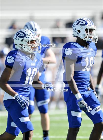 Thumbnail 2 in Gunter vs. Daingerfield (UIL 3A Area Playoff) photogallery.