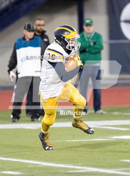 Thumbnail 1 in Plymouth vs. Bow (NHIAA D2 Final) photogallery.