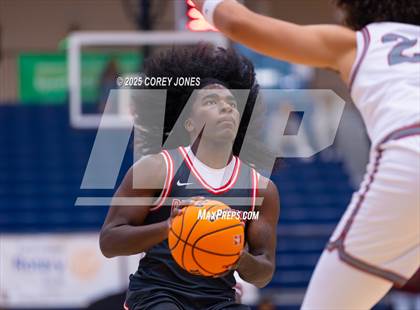 Thumbnail 2 in Dutchtown vs Hillgrove (Georgia's Elite 8 Tip Off Classic) photogallery.