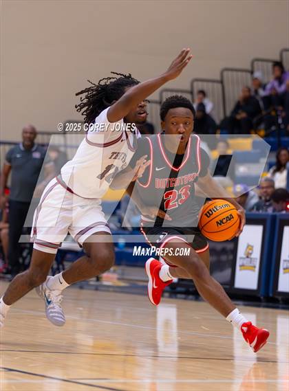 Thumbnail 1 in Dutchtown vs Hillgrove (Georgia's Elite 8 Tip Off Classic) photogallery.