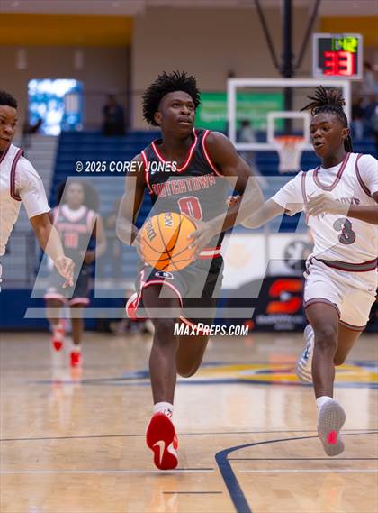 Thumbnail 3 in Dutchtown vs Hillgrove (Georgia's Elite 8 Tip Off Classic) photogallery.