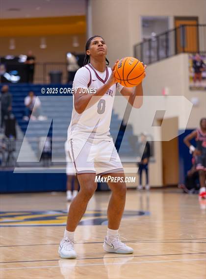 Thumbnail 2 in Dutchtown vs Hillgrove (Georgia's Elite 8 Tip Off Classic) photogallery.