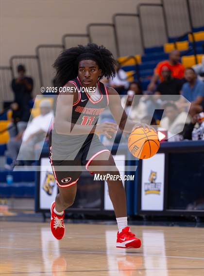 Thumbnail 1 in Dutchtown vs Hillgrove (Georgia's Elite 8 Tip Off Classic) photogallery.