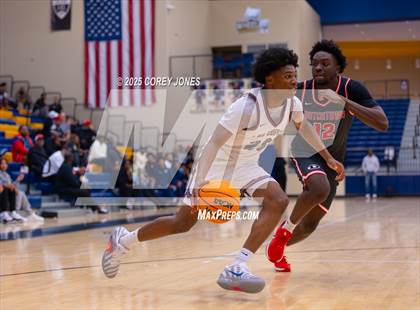 Thumbnail 1 in Dutchtown vs Hillgrove (Georgia's Elite 8 Tip Off Classic) photogallery.