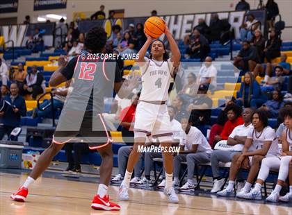 Thumbnail 1 in Dutchtown vs Hillgrove (Georgia's Elite 8 Tip Off Classic) photogallery.