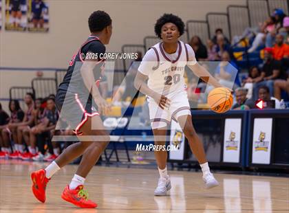 Thumbnail 2 in Dutchtown vs Hillgrove (Georgia's Elite 8 Tip Off Classic) photogallery.