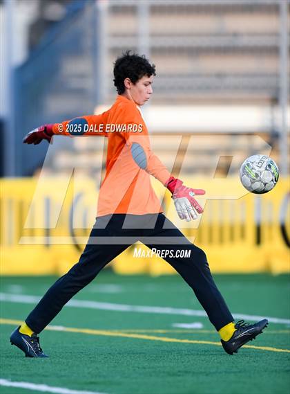 Thumbnail 3 in Francis Parker vs Classical Academy photogallery.