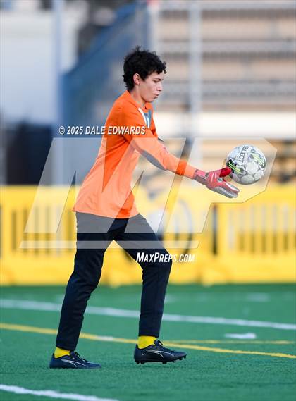 Thumbnail 2 in Francis Parker vs Classical Academy photogallery.
