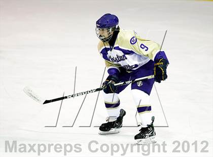 Thumbnail 1 in Christian Brothers vs Chaminade photogallery.