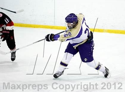 Thumbnail 2 in Christian Brothers vs Chaminade photogallery.