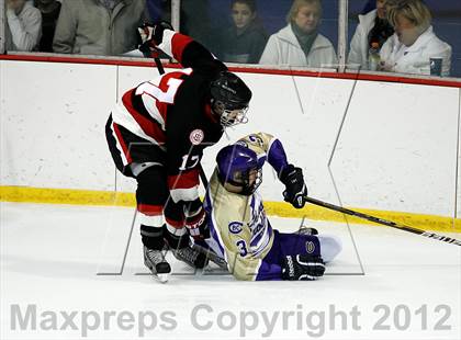 Thumbnail 2 in Christian Brothers vs Chaminade photogallery.