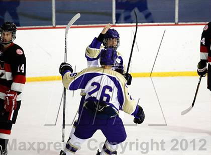 Thumbnail 1 in Christian Brothers vs Chaminade photogallery.