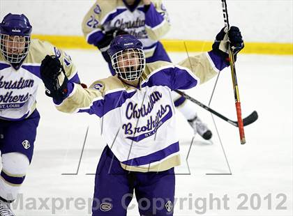 Thumbnail 3 in Christian Brothers vs Chaminade photogallery.