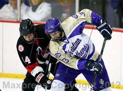 Thumbnail 2 in Christian Brothers vs Chaminade photogallery.