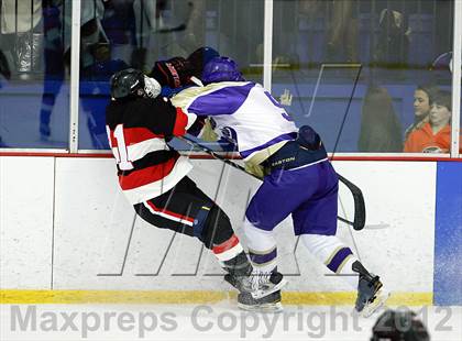 Thumbnail 2 in Christian Brothers vs Chaminade photogallery.